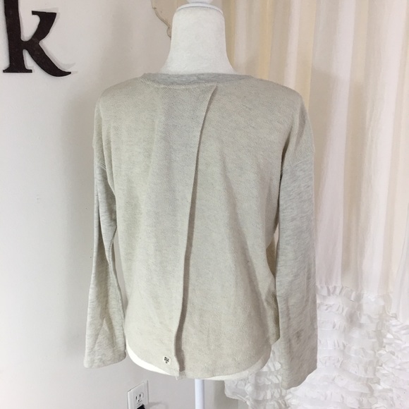 Open-Back Statement Sweat Shirt - Picture 2 of 8